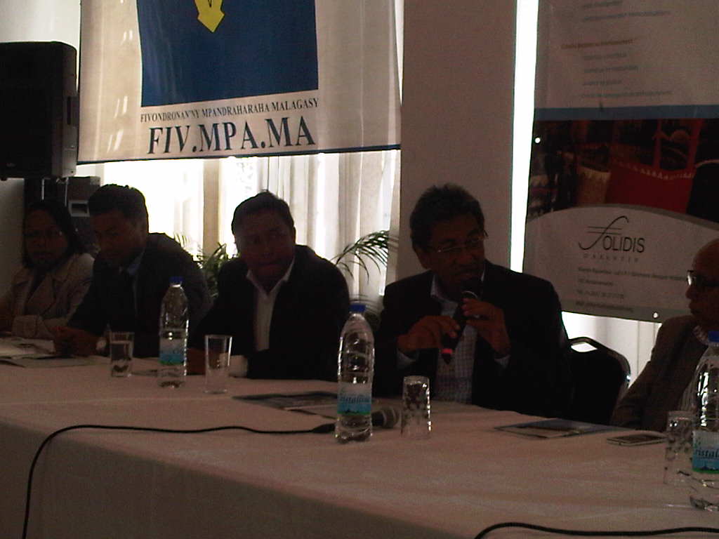 IMG01459-20130527-1448